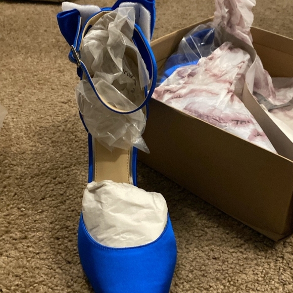 Brand NEW Jessica Simpson Cobalt / Royal Blue Polla Pumps, still in the box! - Picture 4 of 4